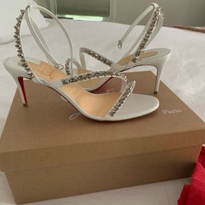 Brand new, never worn spiked mafaldina Louboutins